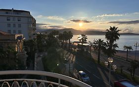 Beach Front, Superbe Appartement Pour 4 Personnes