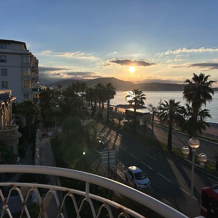 Beach Front, Superbe Appartement Pour 4 Personnes Nice Extérieur photo