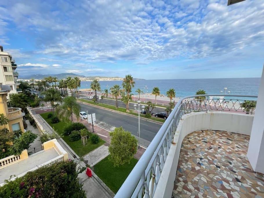 Beach Front, Superbe Appartement Pour 4 Personnes Nice Extérieur photo