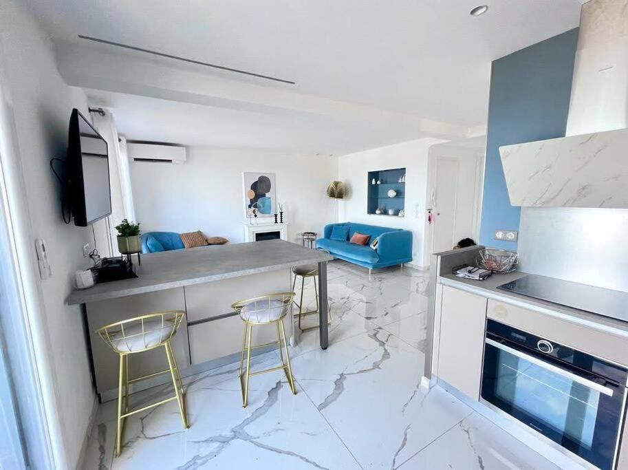 Beach Front, Superbe Appartement Pour 4 Personnes Nice Extérieur photo