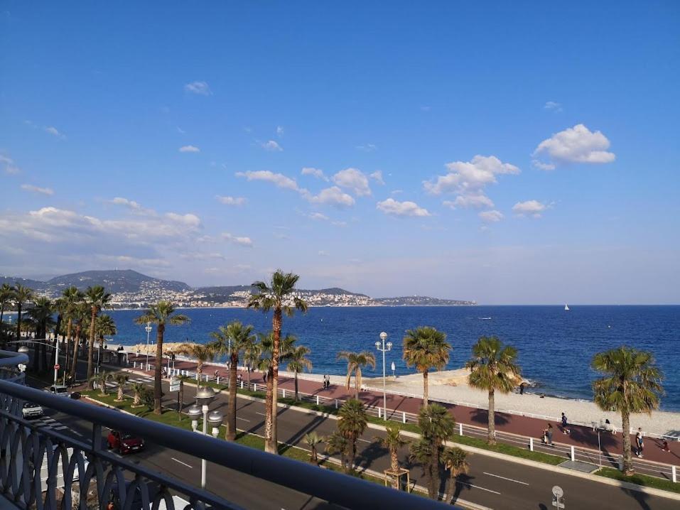 Beach Front, Superbe Appartement Pour 4 Personnes Nice Extérieur photo