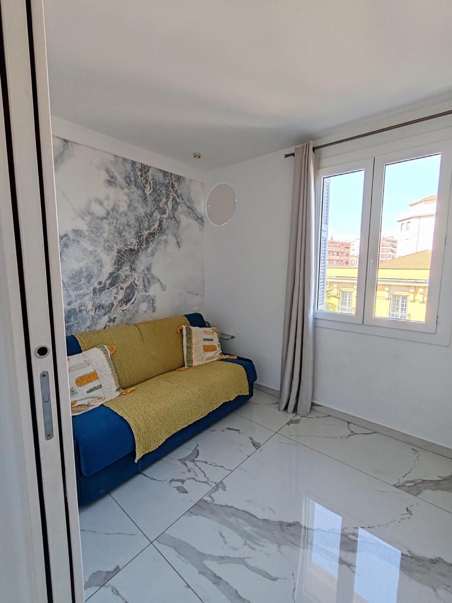 Beach Front, Superbe Appartement Pour 4 Personnes Nice Extérieur photo