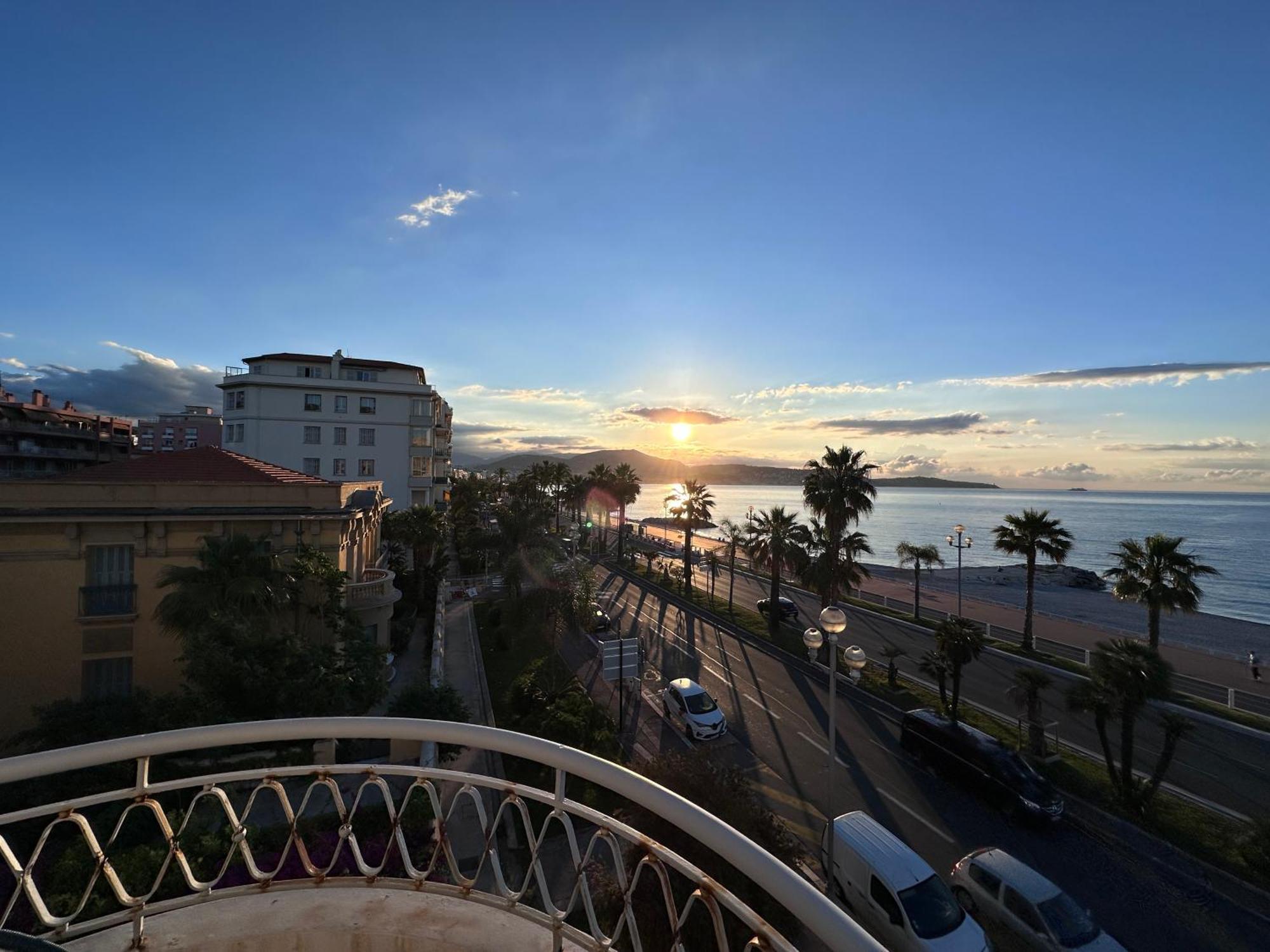 Beach Front, Superbe Appartement Pour 4 Personnes Nice Extérieur photo