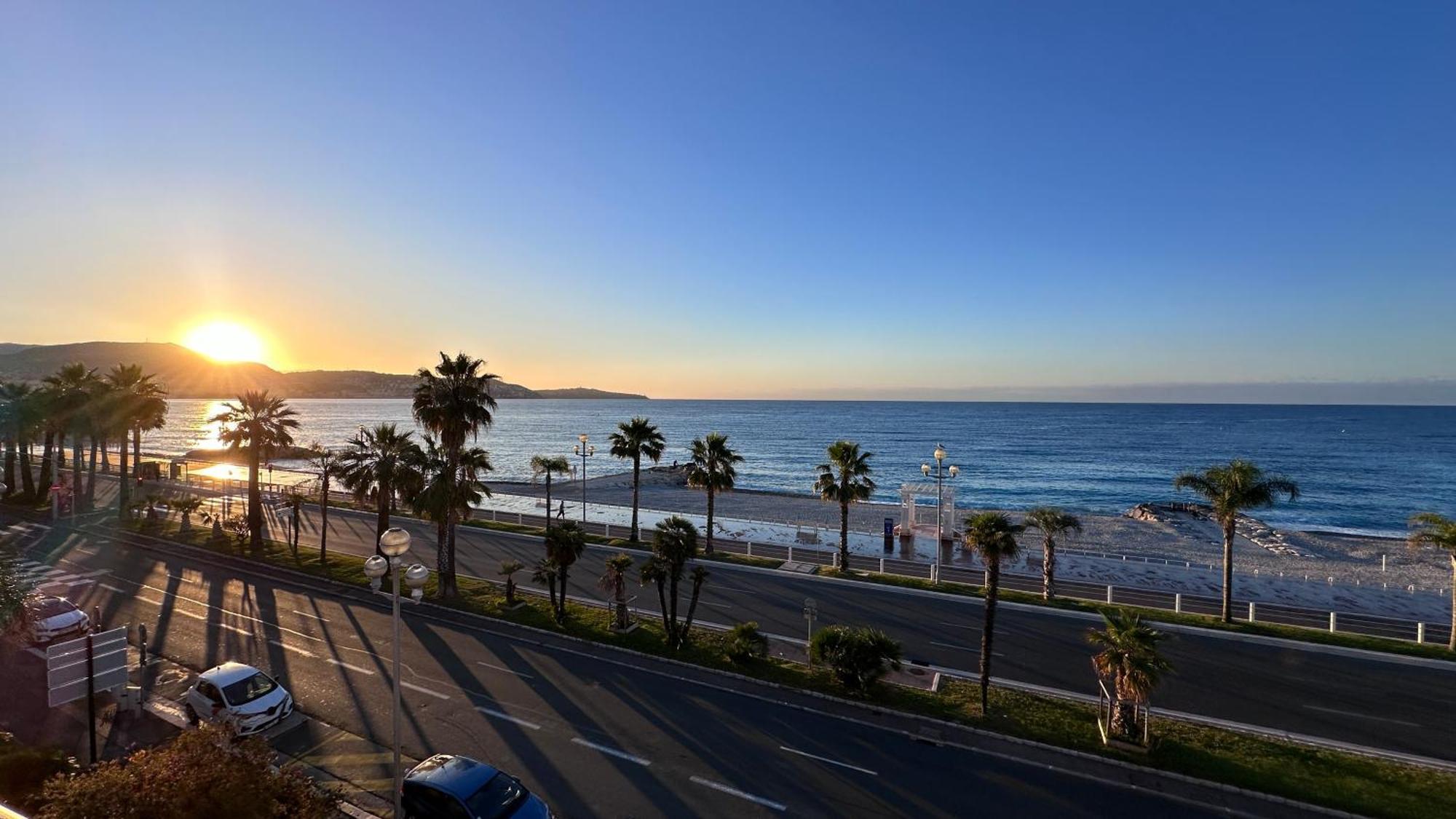 Beach Front, Superbe Appartement Pour 4 Personnes Nice Extérieur photo